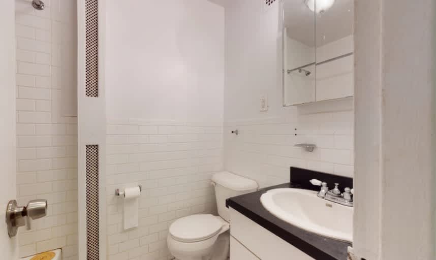1138 Madison Ave – photo 4