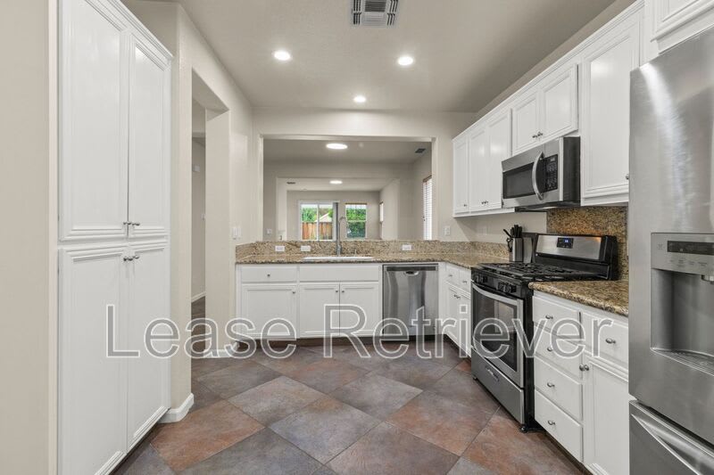223 W Prosperidad Way – photo 3