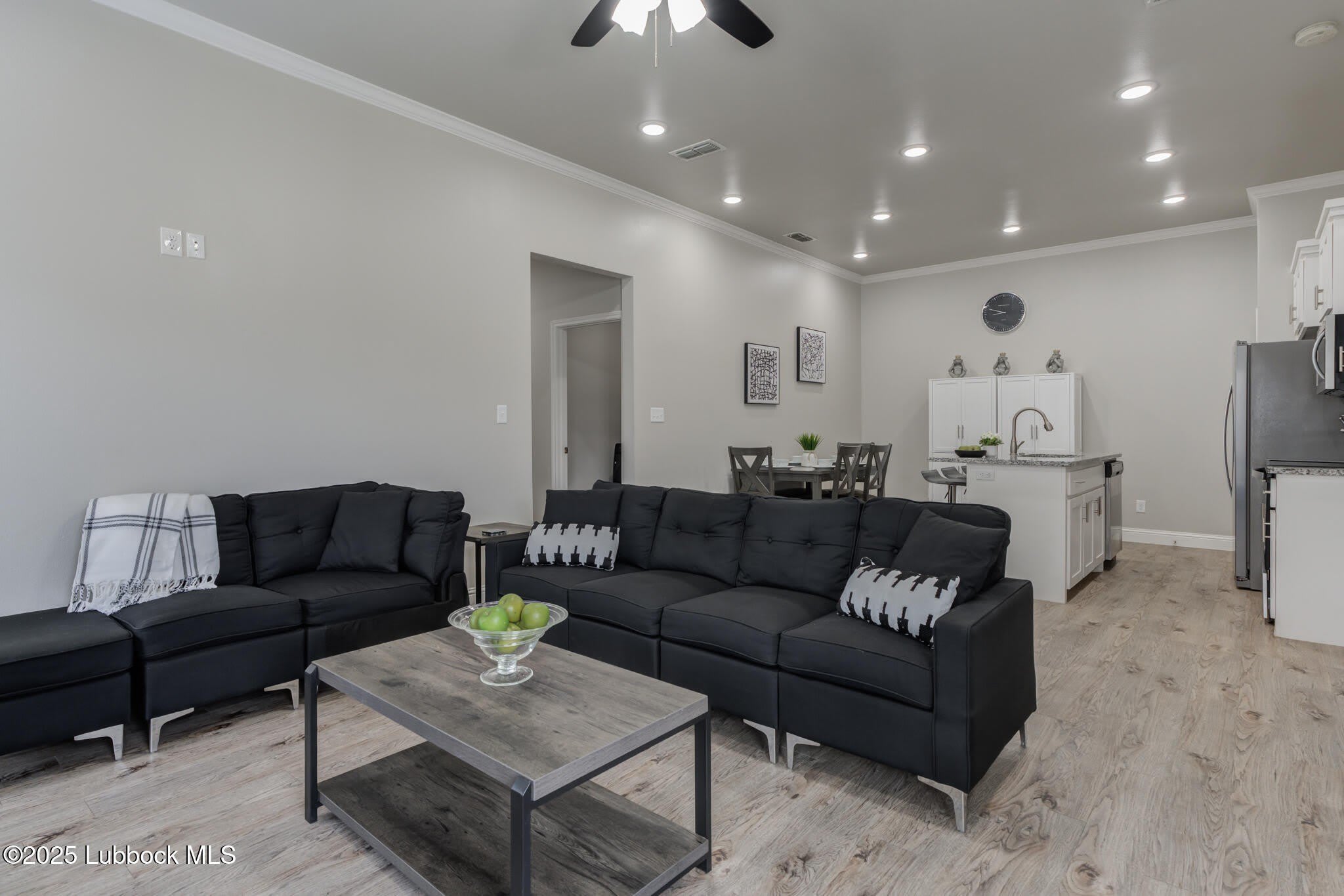 1206 N Essex Avenue – photo 5