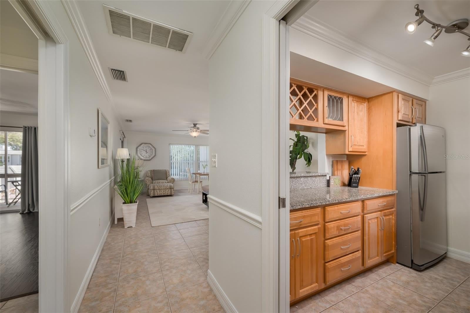 3360 S OSPREY Avenue – photo 3