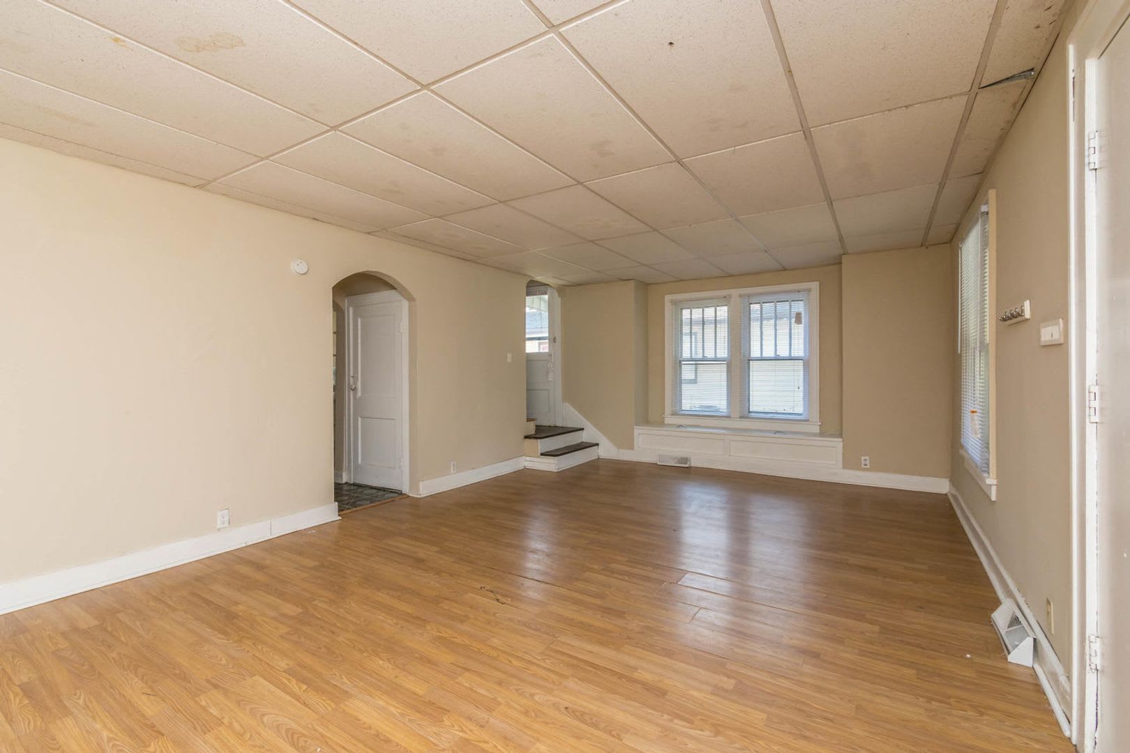 409 E 16Th 4Bed 2Bath Huge Garage Space Included – photo 5