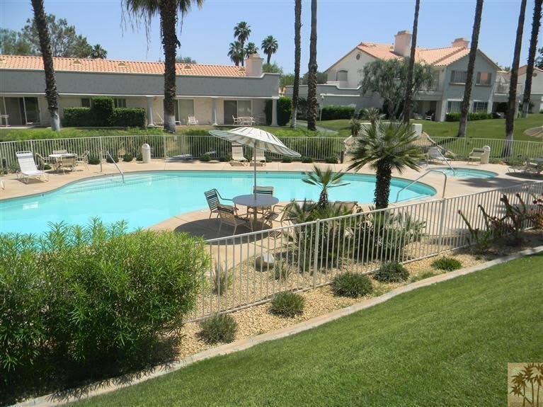 160 Desert Falls Circle – photo 2