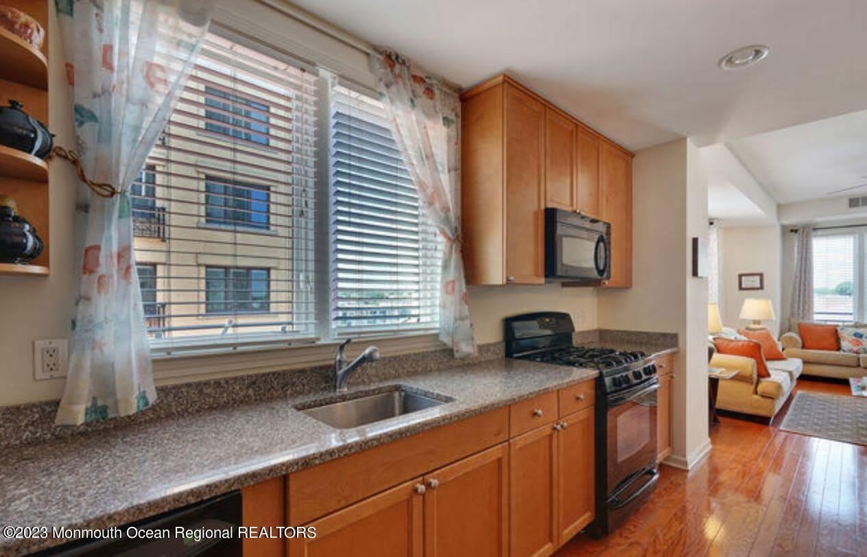 1501 Ocean Avenue – photo 5