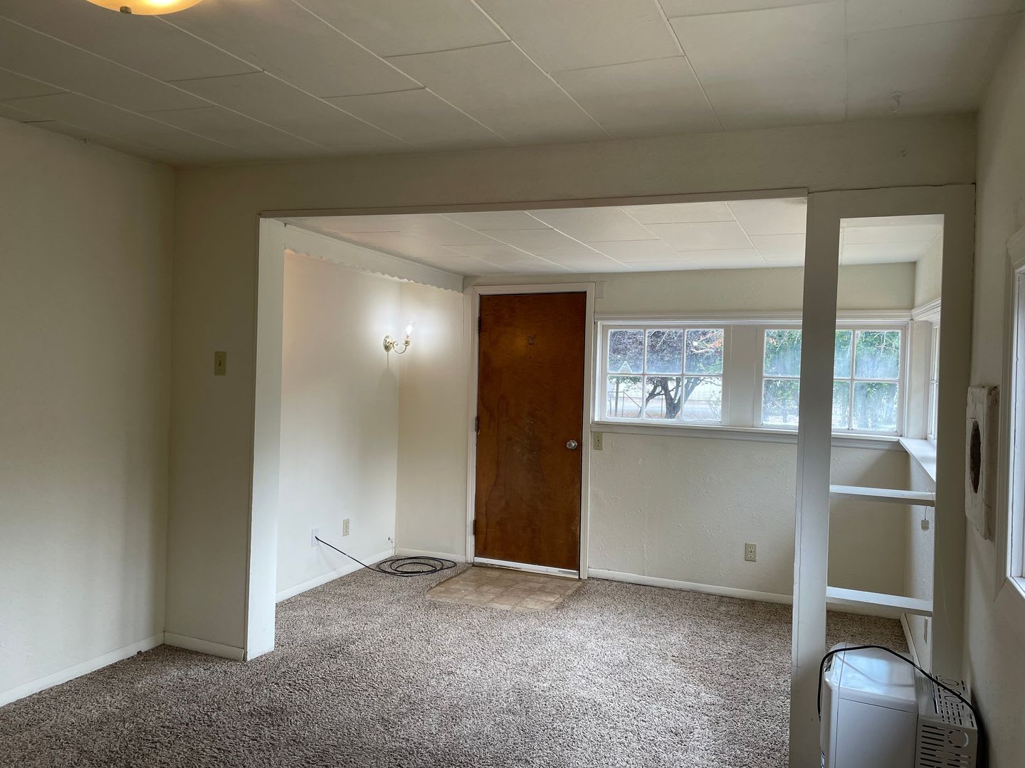 Cute 2 Bedroom 1 Bath Home in Shady Cove – photo 3
