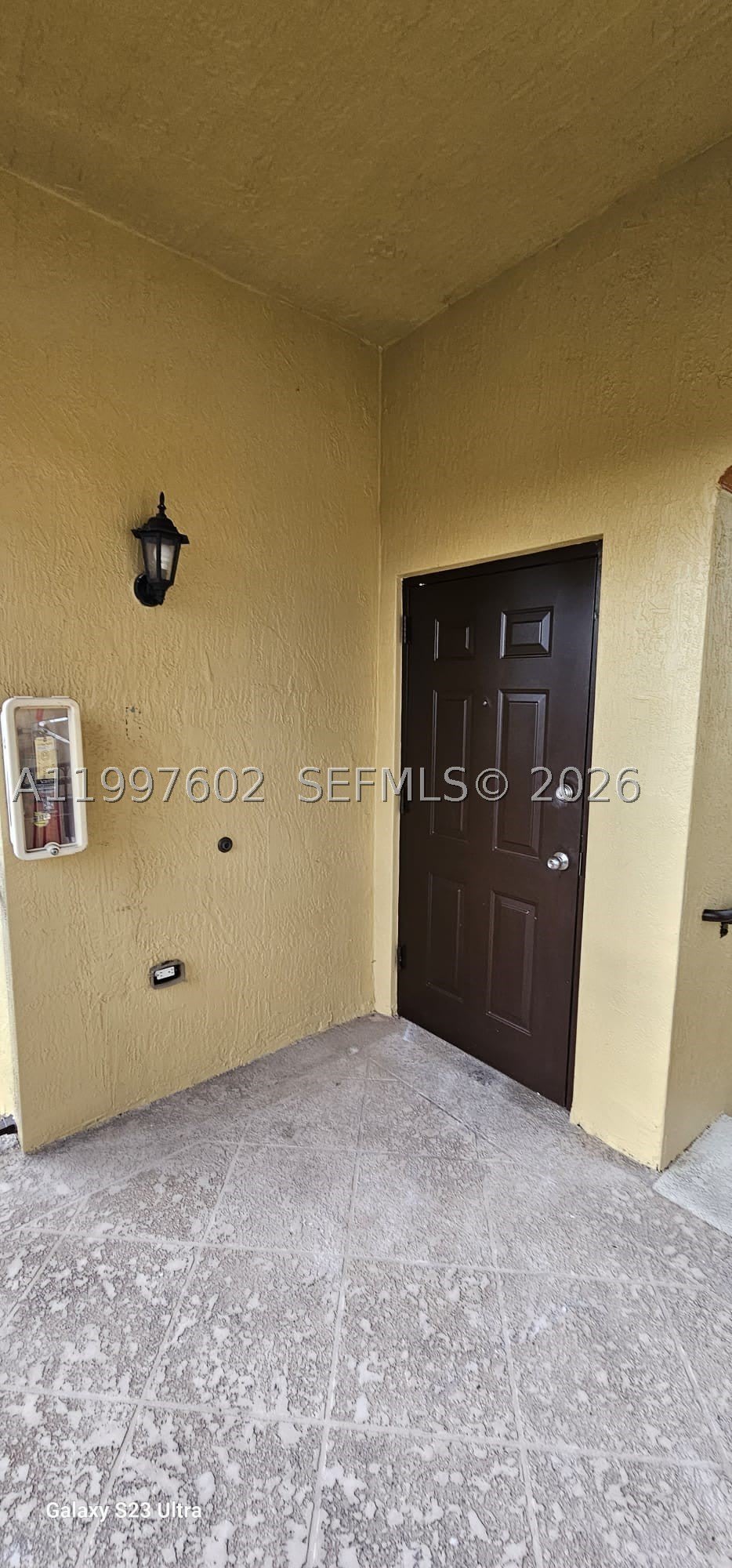 935 NE 33rd Ter – photo 4