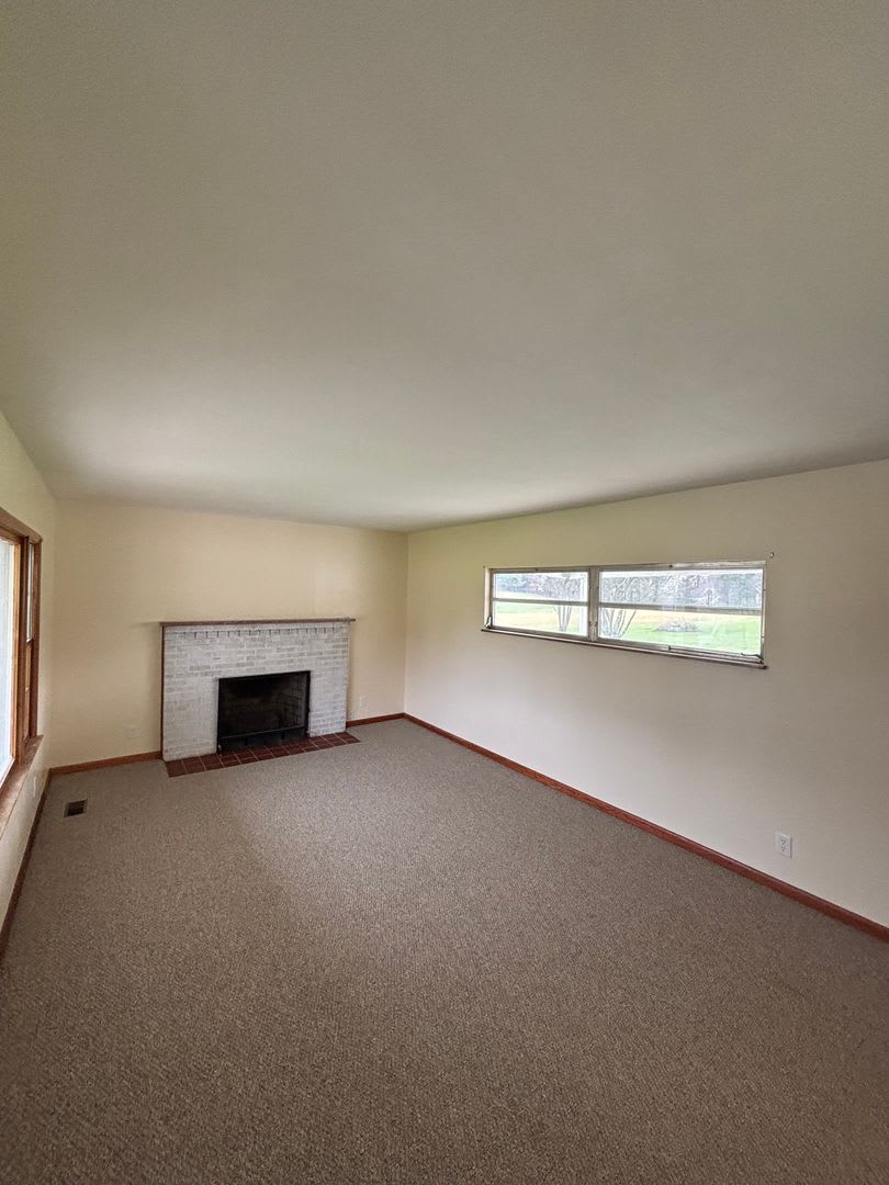 Newly Remodeled rancher in Halls – photo 2