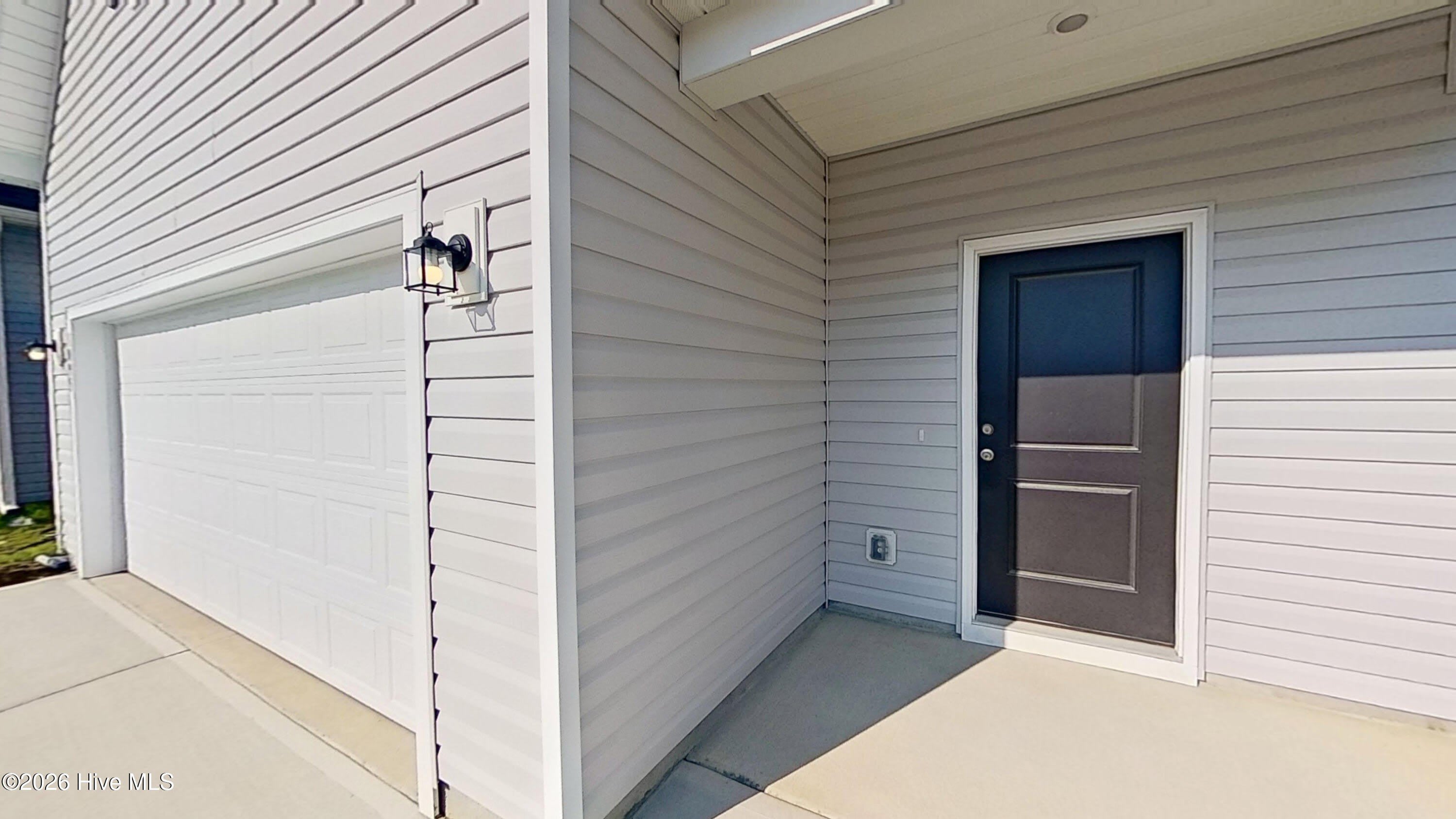 1095 Hanson Drive – photo 2