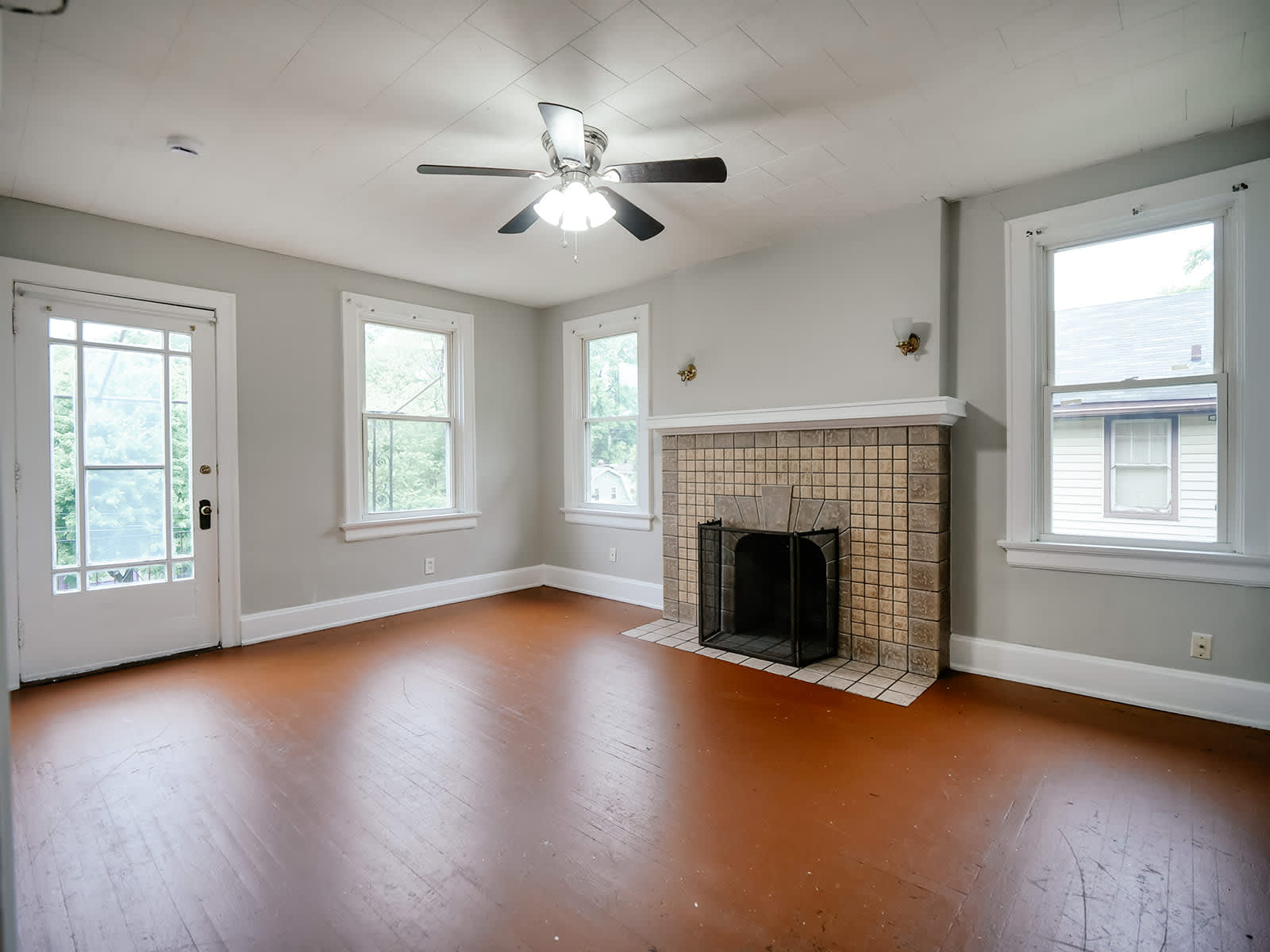 2730 Shaffer Avenue – photo 2