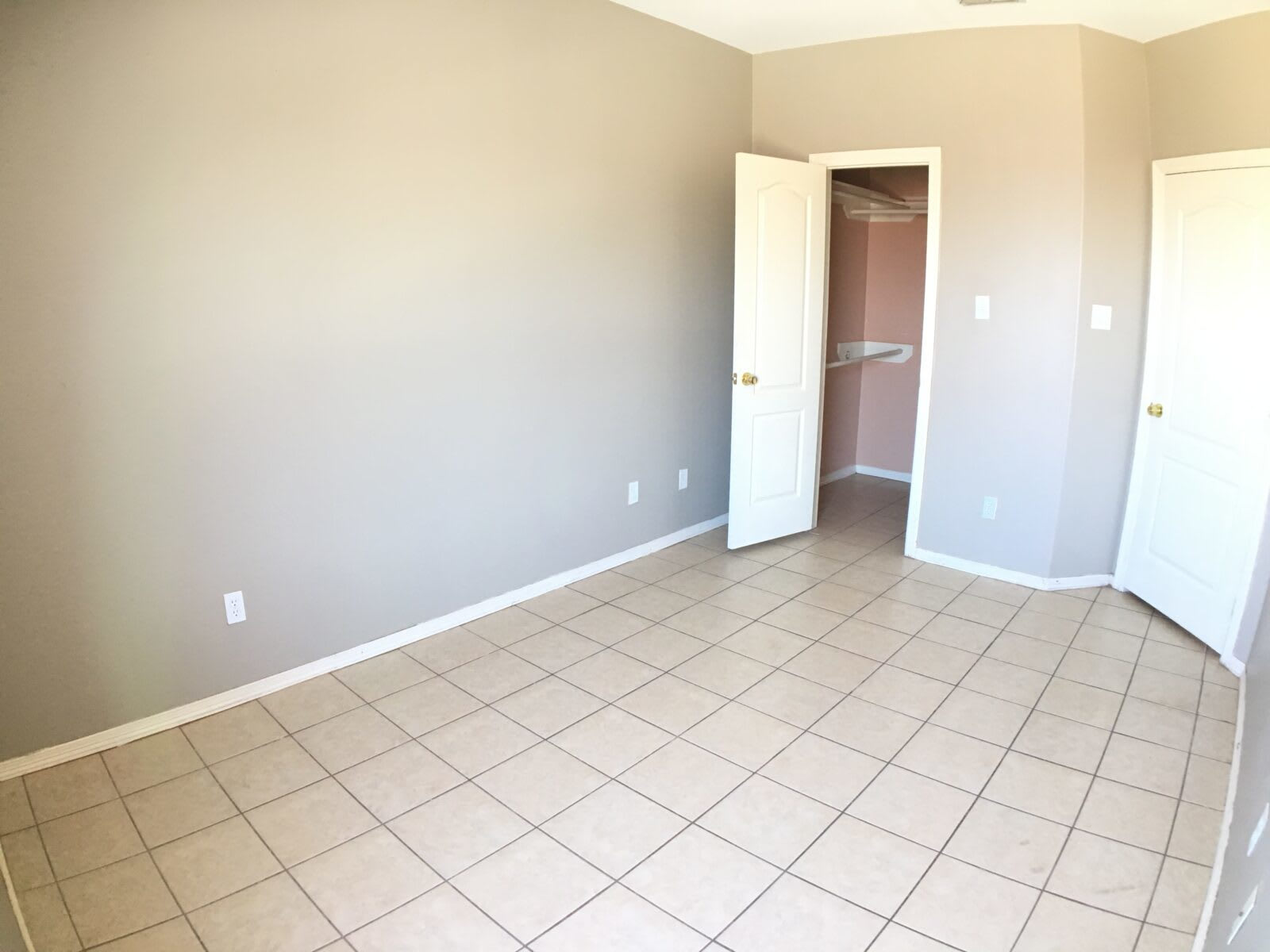 3200 Hill Crest Dr – photo 4