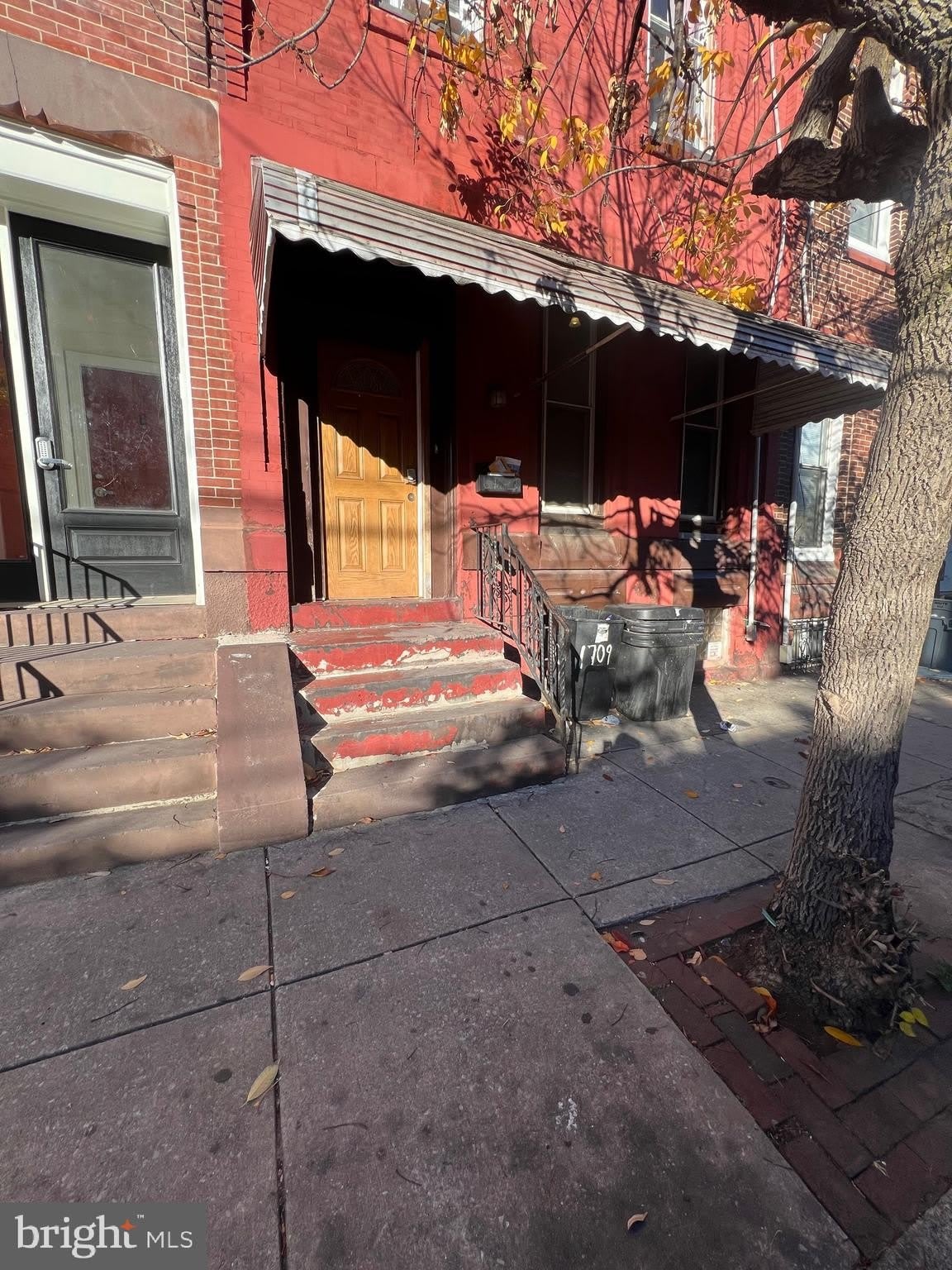 1709 W MONTGOMERY Avenue – photo 2