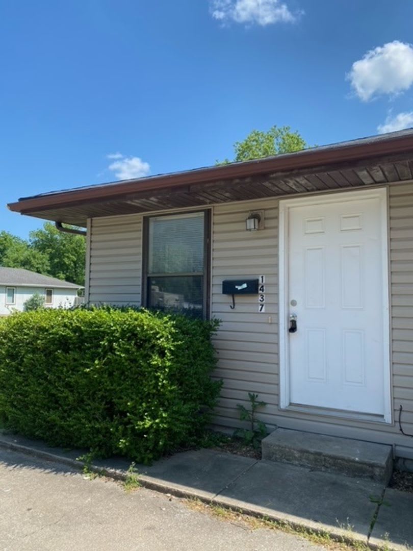 Great Duplex! 2 Bed, 1 Bath – photo 1
