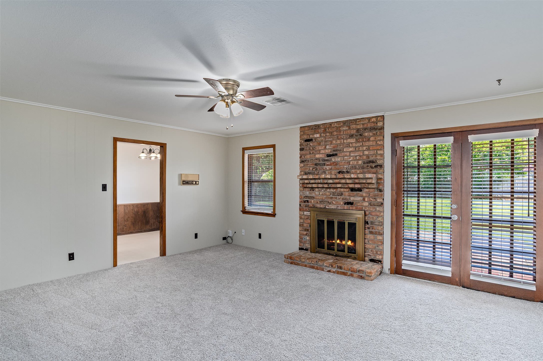 1554 Westbury Drive – photo 5