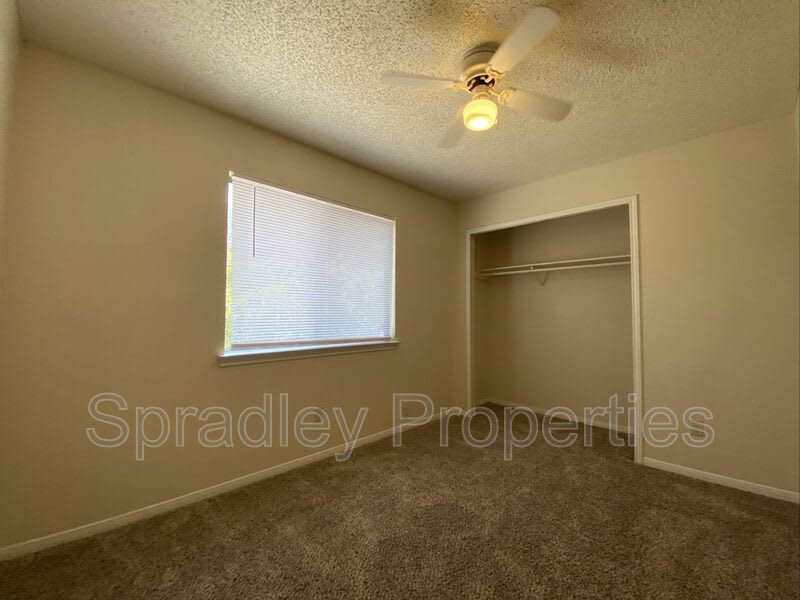 4801 Stone Ridge Dr – photo 5