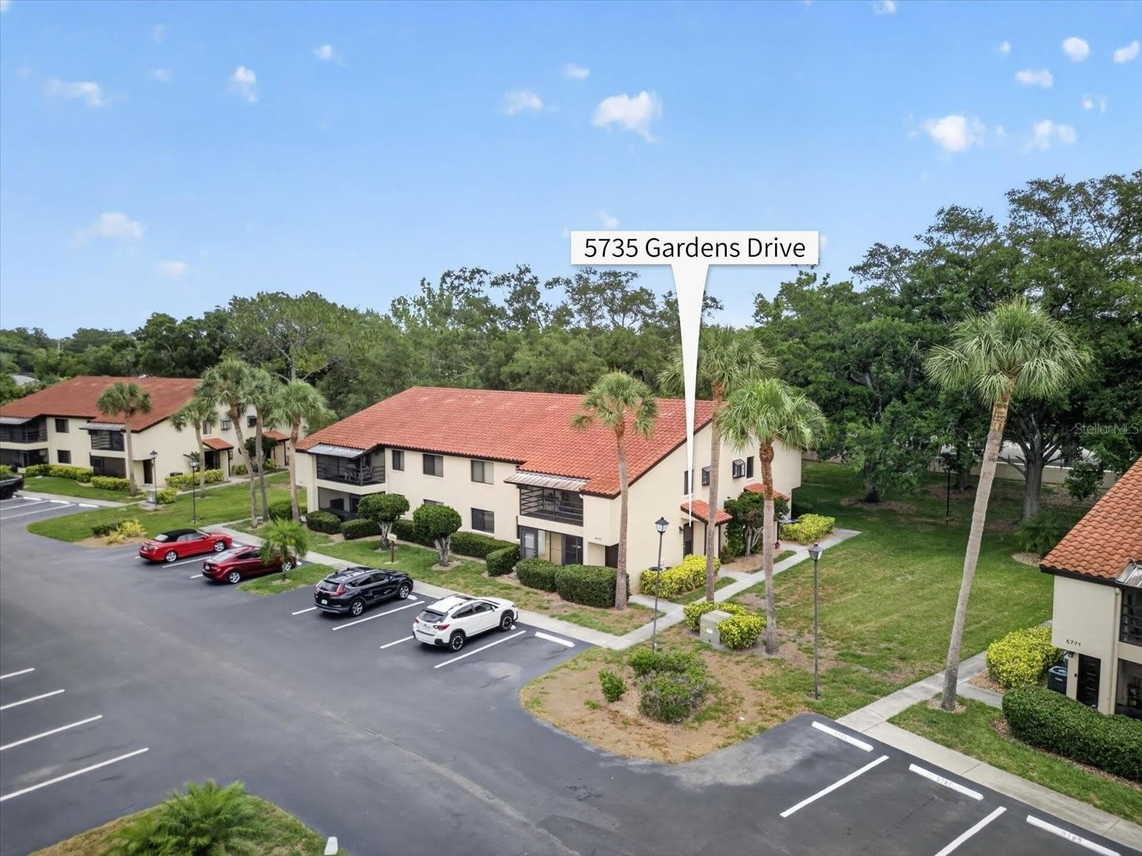 5735 Gardens Drive – photo 2