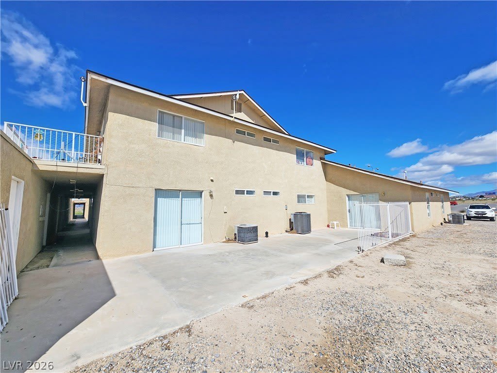 2341 E Calvada Boulevard – photo 2