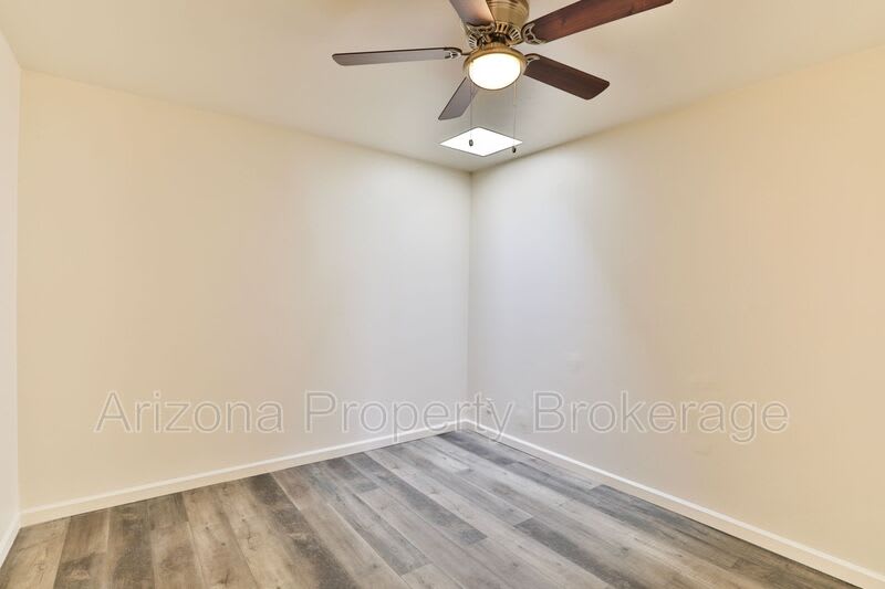 2323 S. College Ave. – photo 5