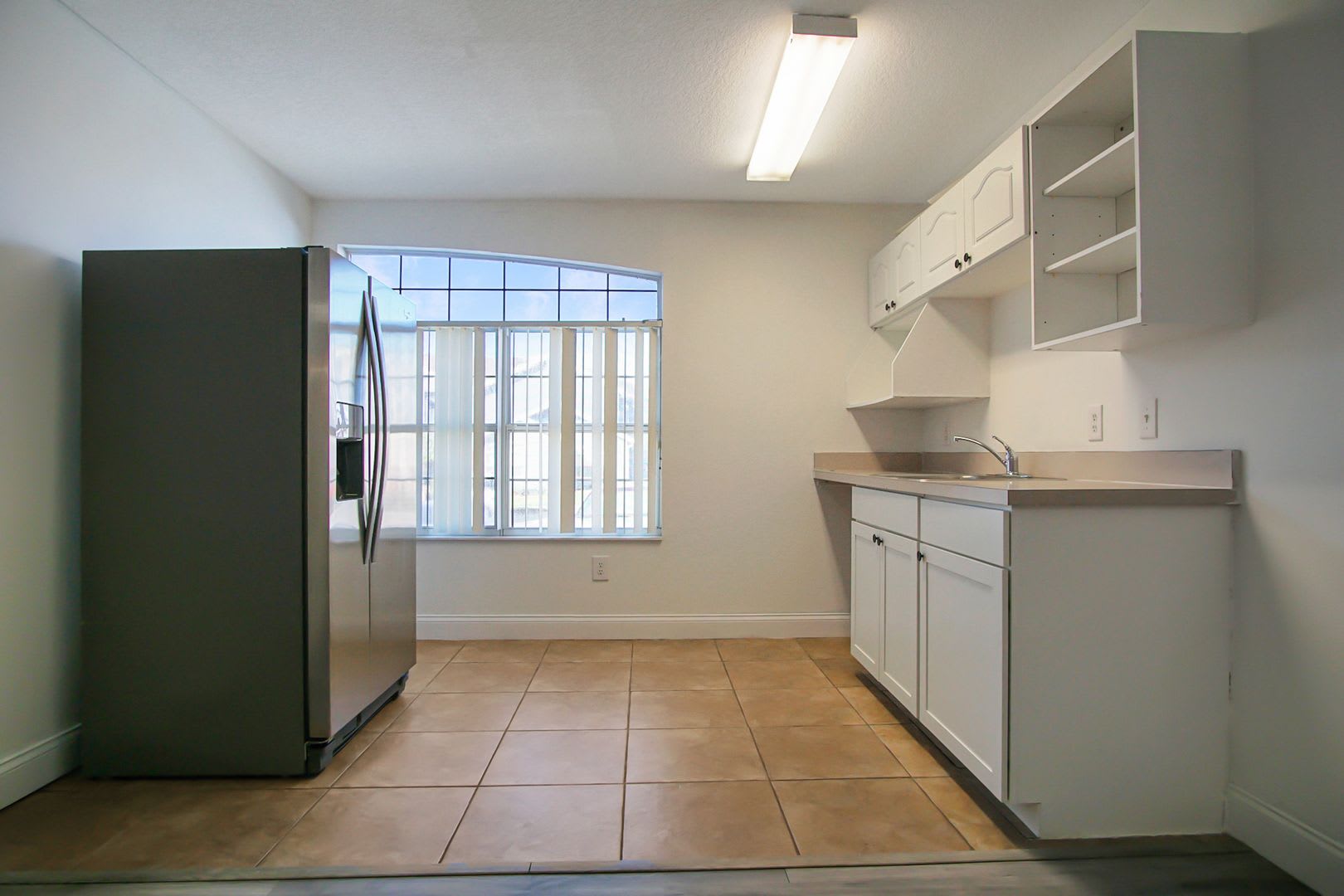 Studio In Davenport Now Available – photo 2