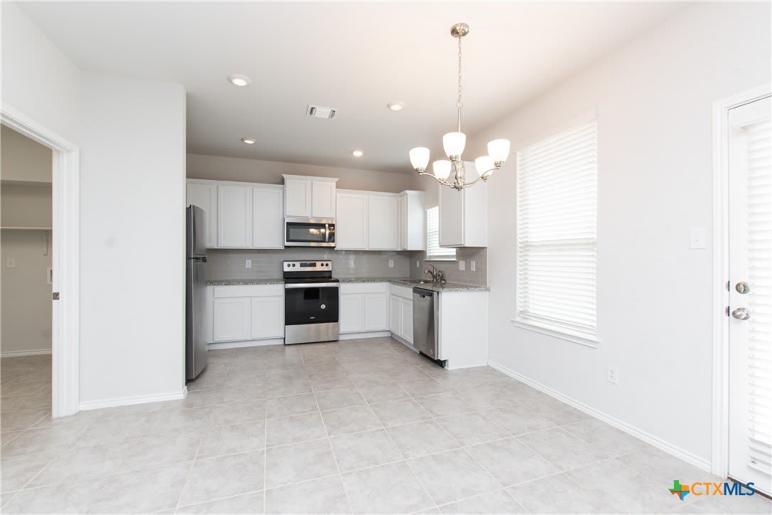 2033 Mallard Court – photo 5