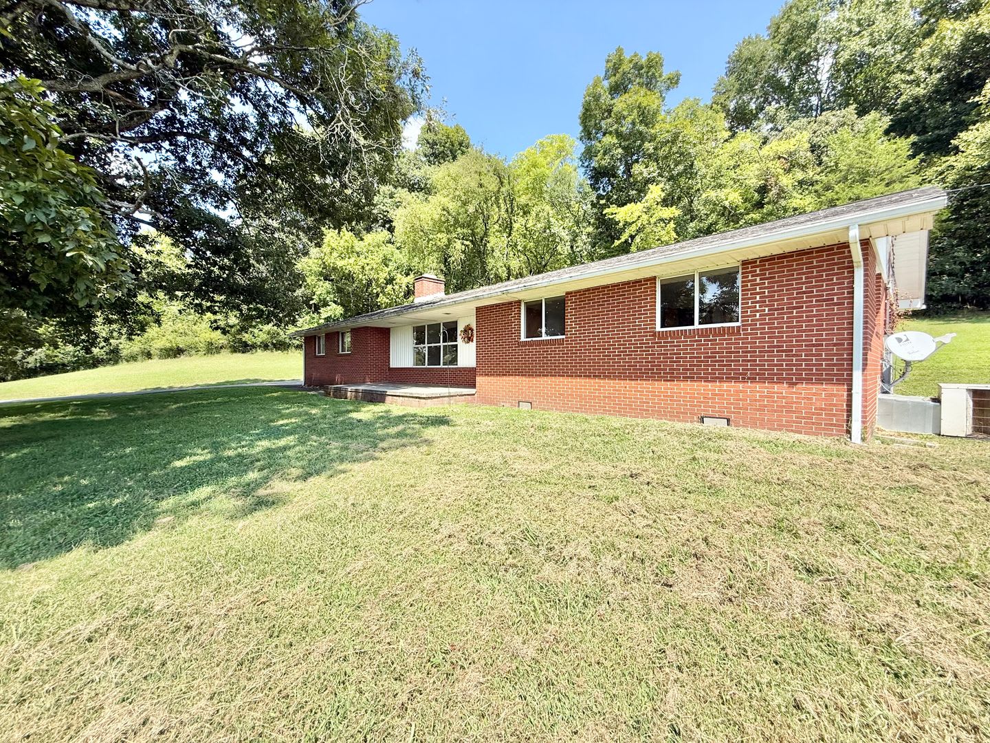 8635 Kodak Road; Knoxville TN 37914 – photo 2