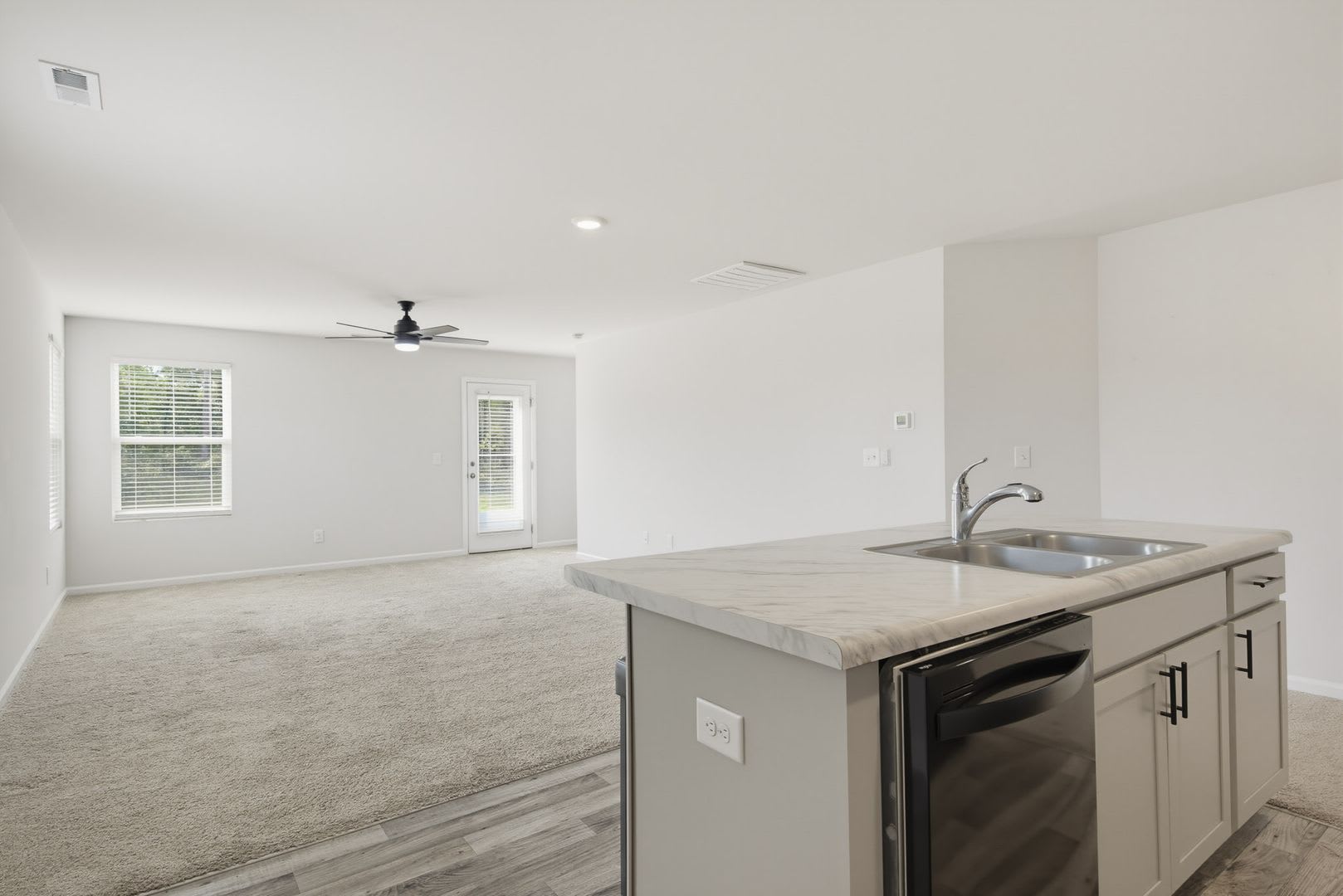 414 Hope Lane – photo 3
