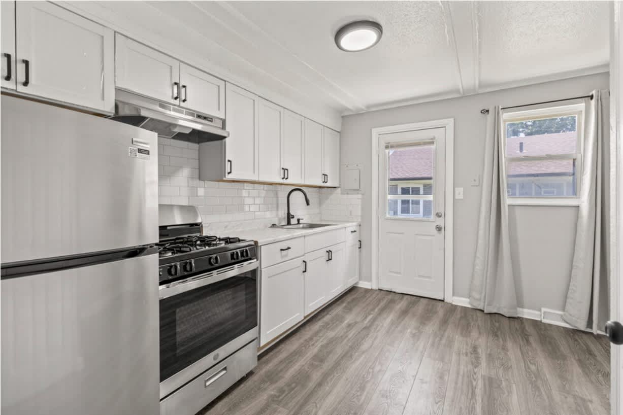 Troy Village Apartments – photo 2