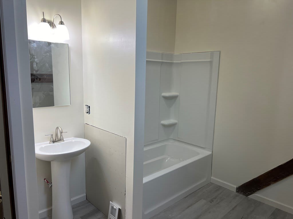 206 Main St. Suite #4 – photo 5