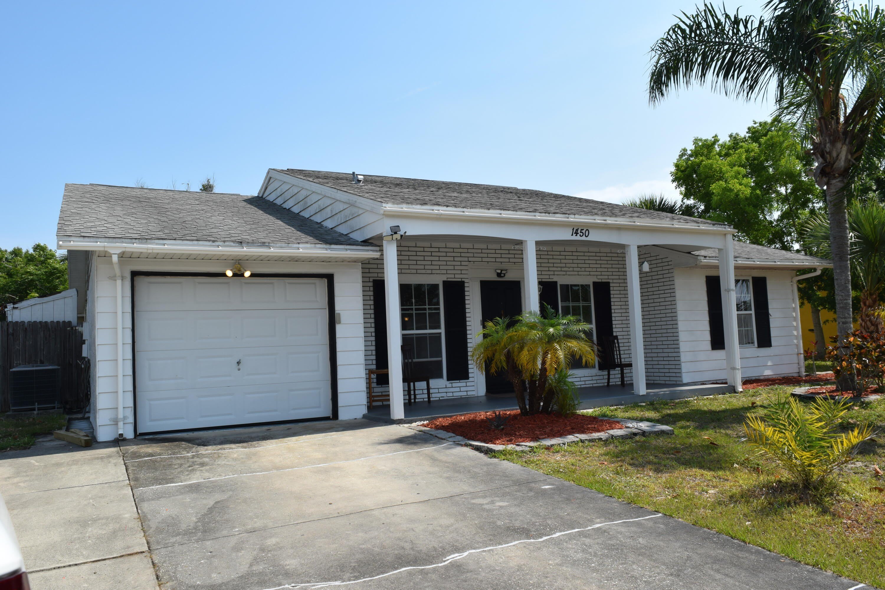 1450 Creel Road NE – photo 1