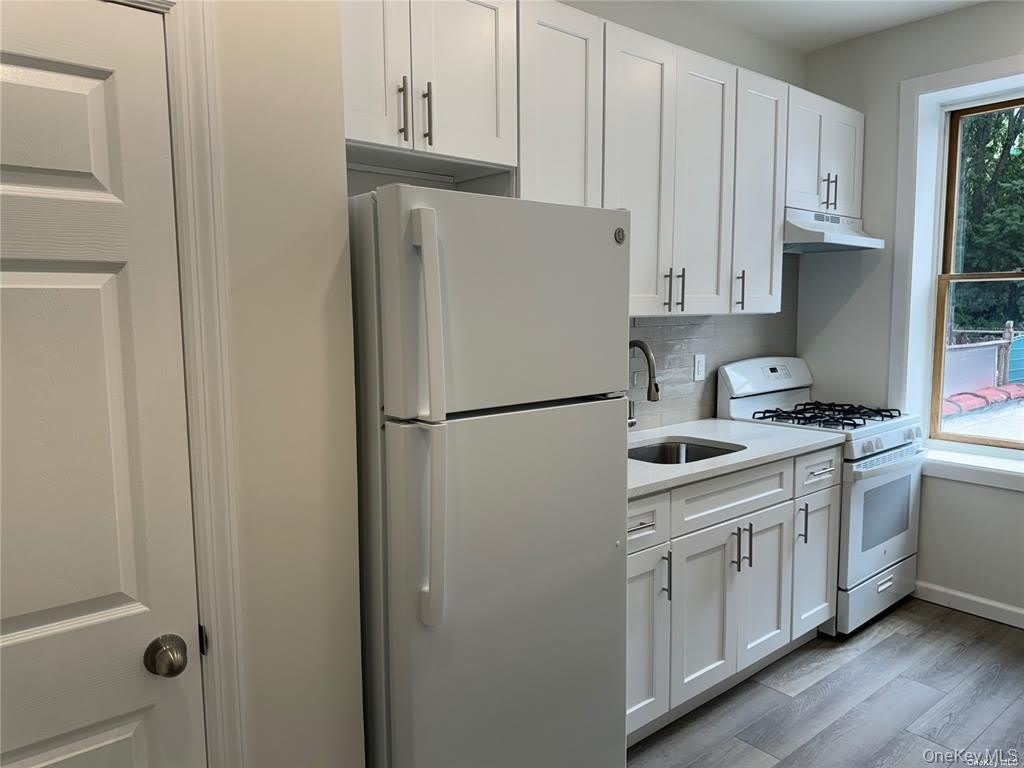 47-04 Greenpoint Avenue – photo 3