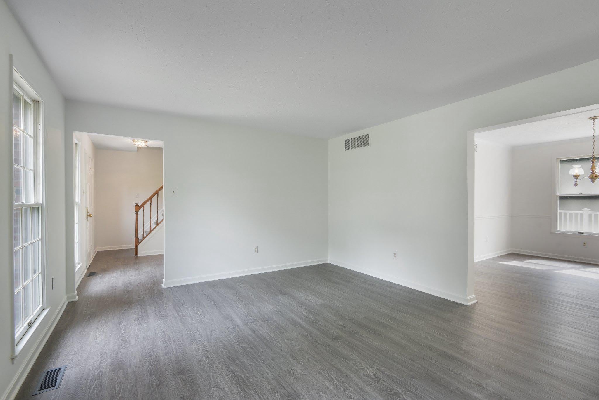 91 PREMIER Court – photo 2