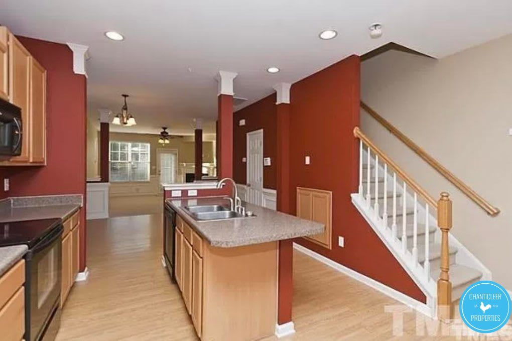 8821 Camden Park Drive – photo 4