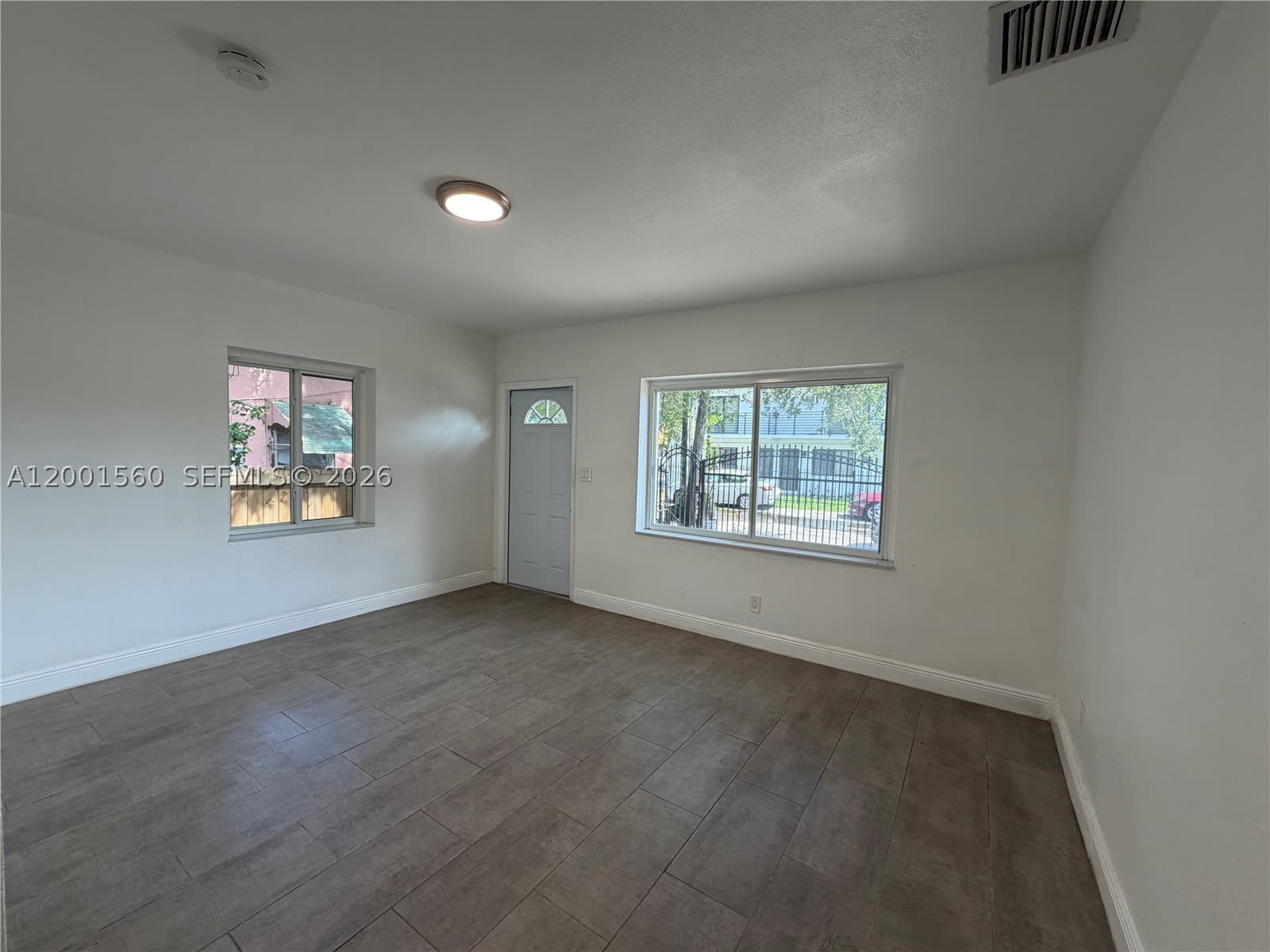 7712 NE 1st Ct – photo 2