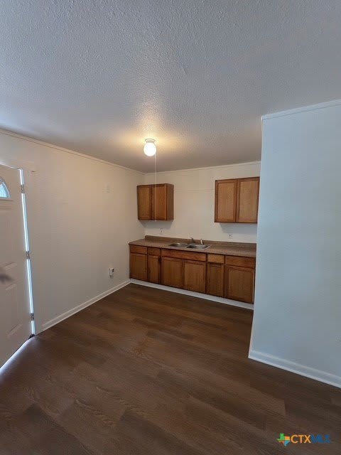 702 San Antonio Avenue – photo 4