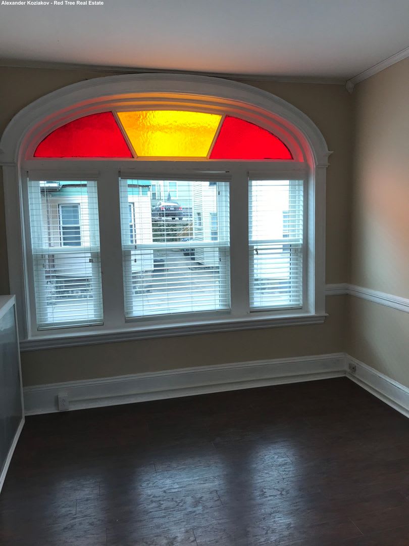 Charming 5 Bedroom – photo 3