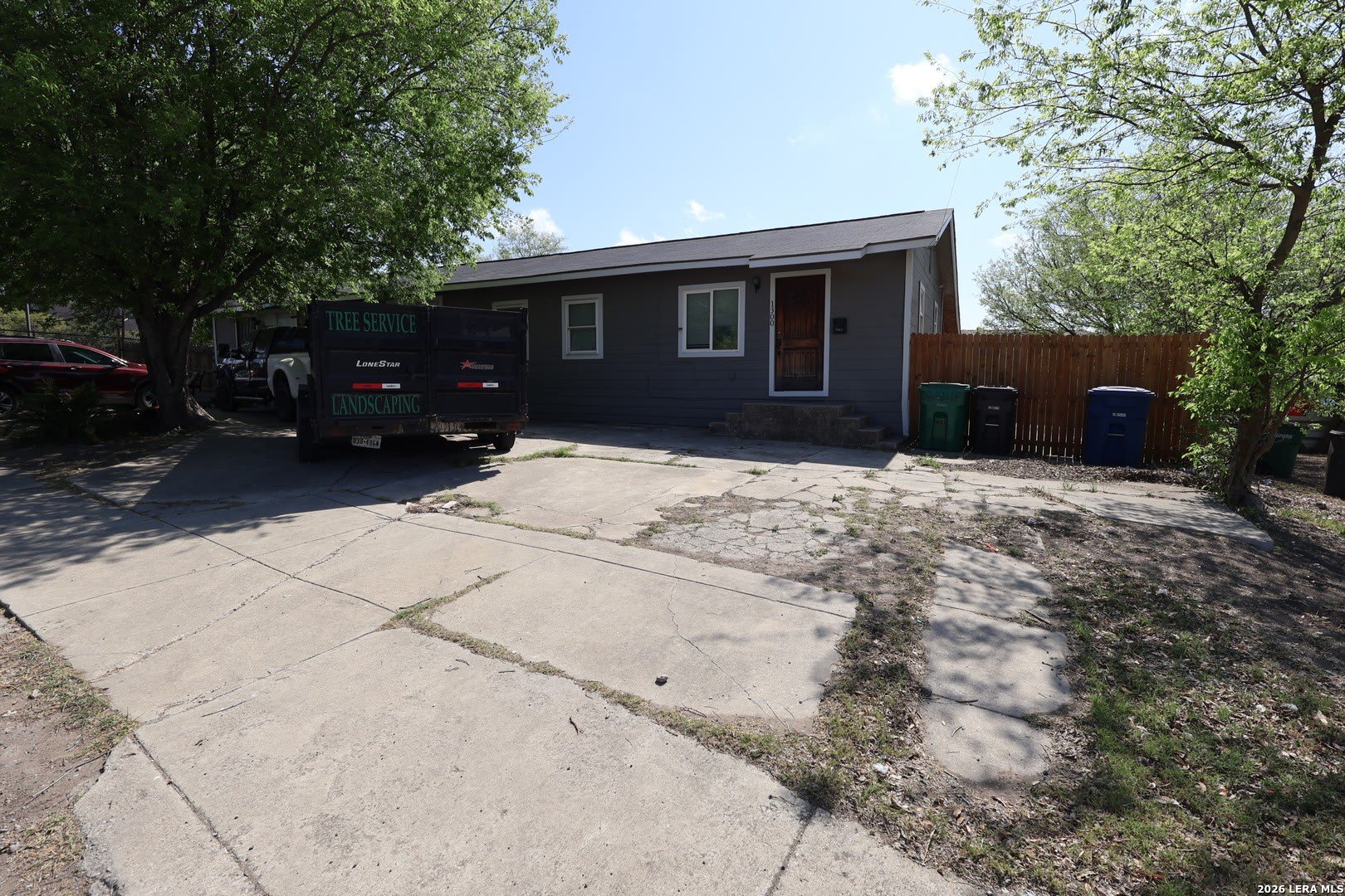 1300 NORFLEET ST – photo 1
