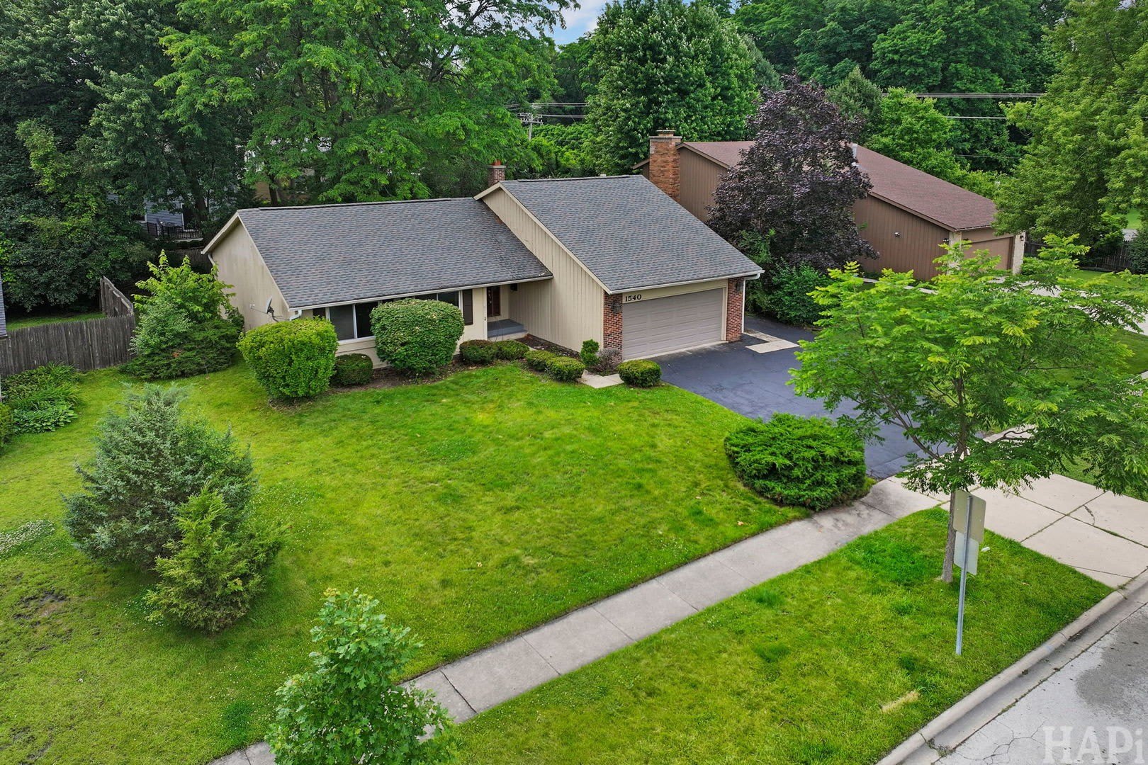 1540 N PEPPER TREE Drive – photo 2