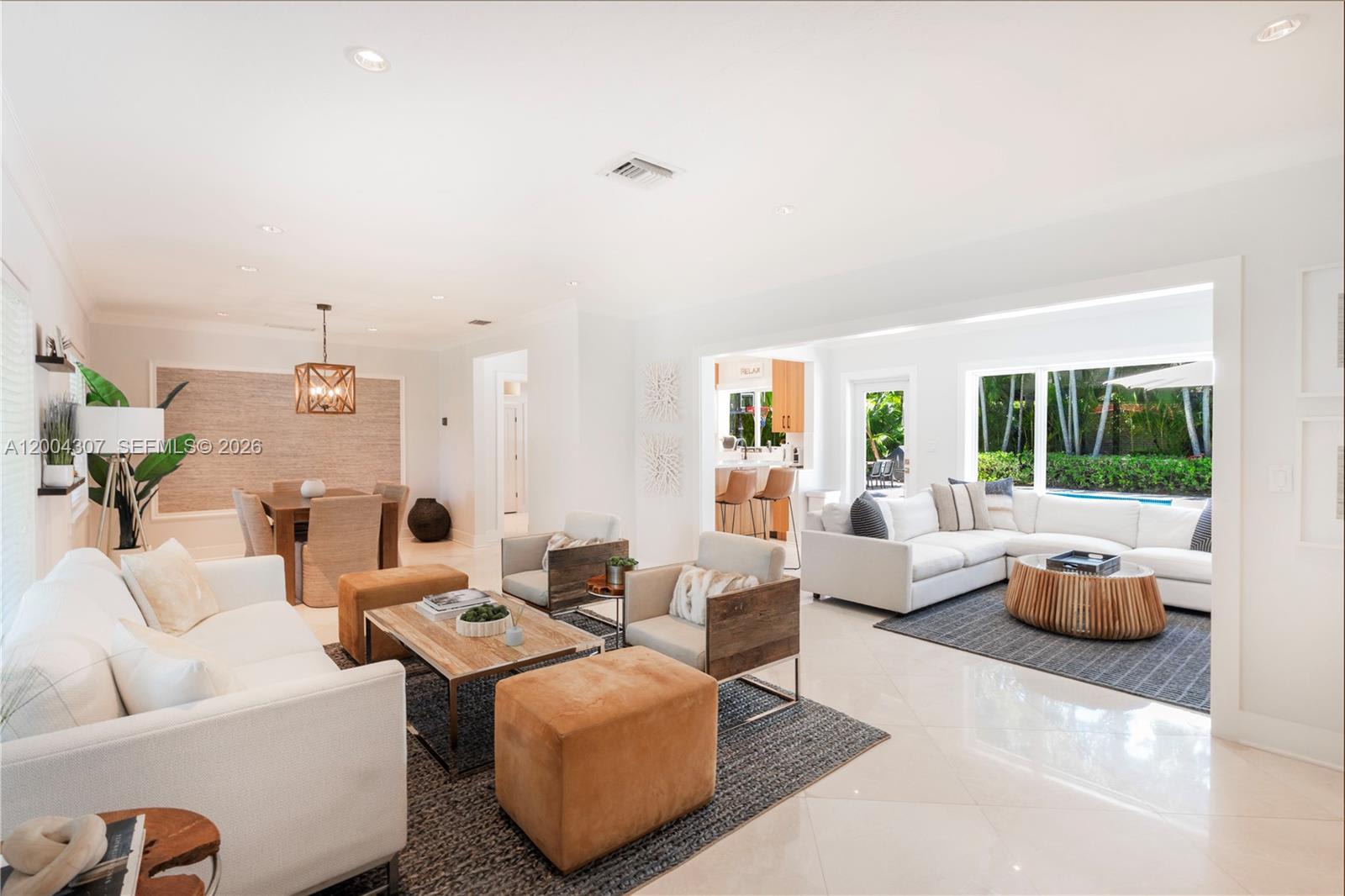 1029 Mariposa Avenue – photo 4