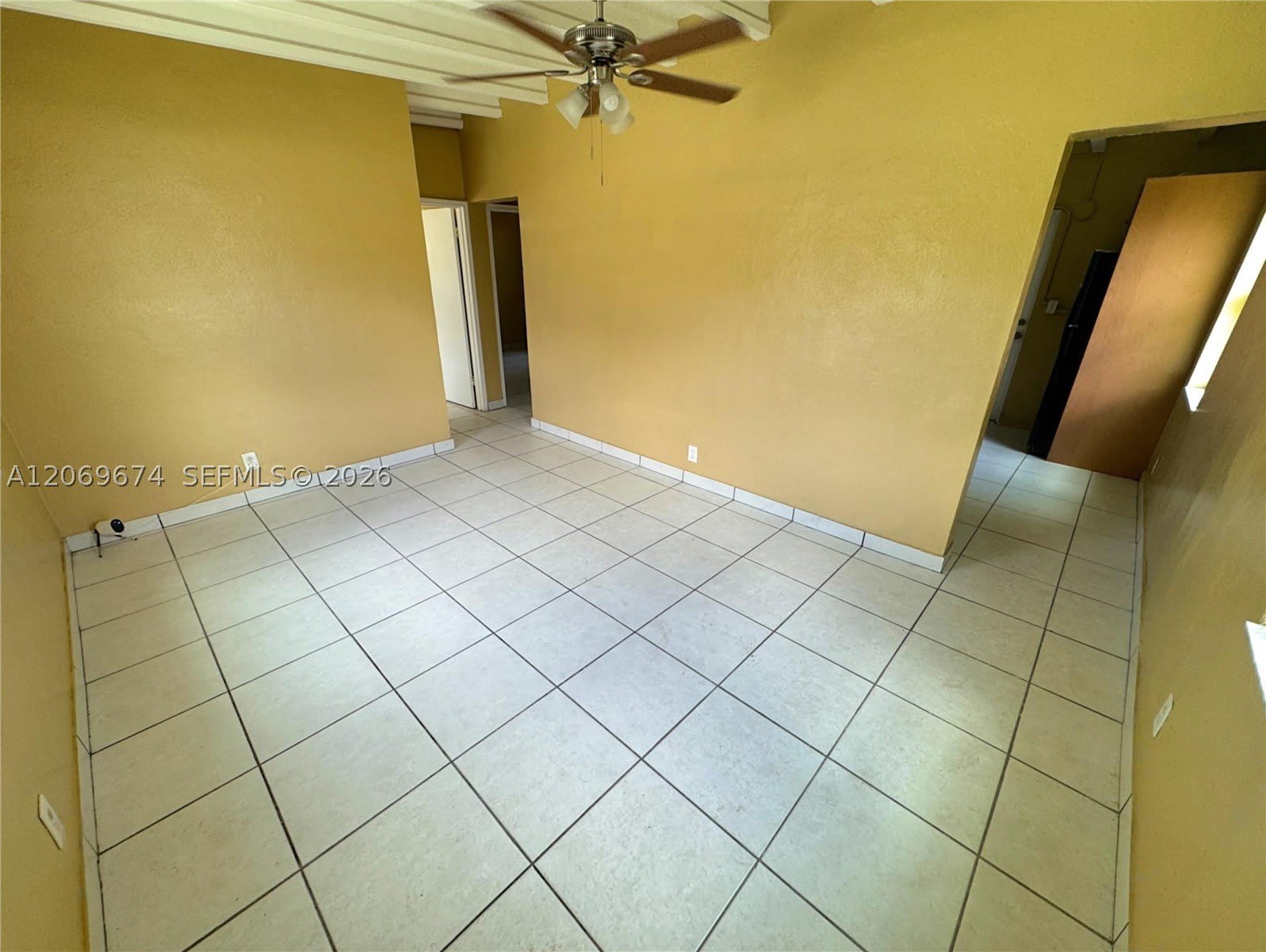 730 NW 15th Ter – photo 4