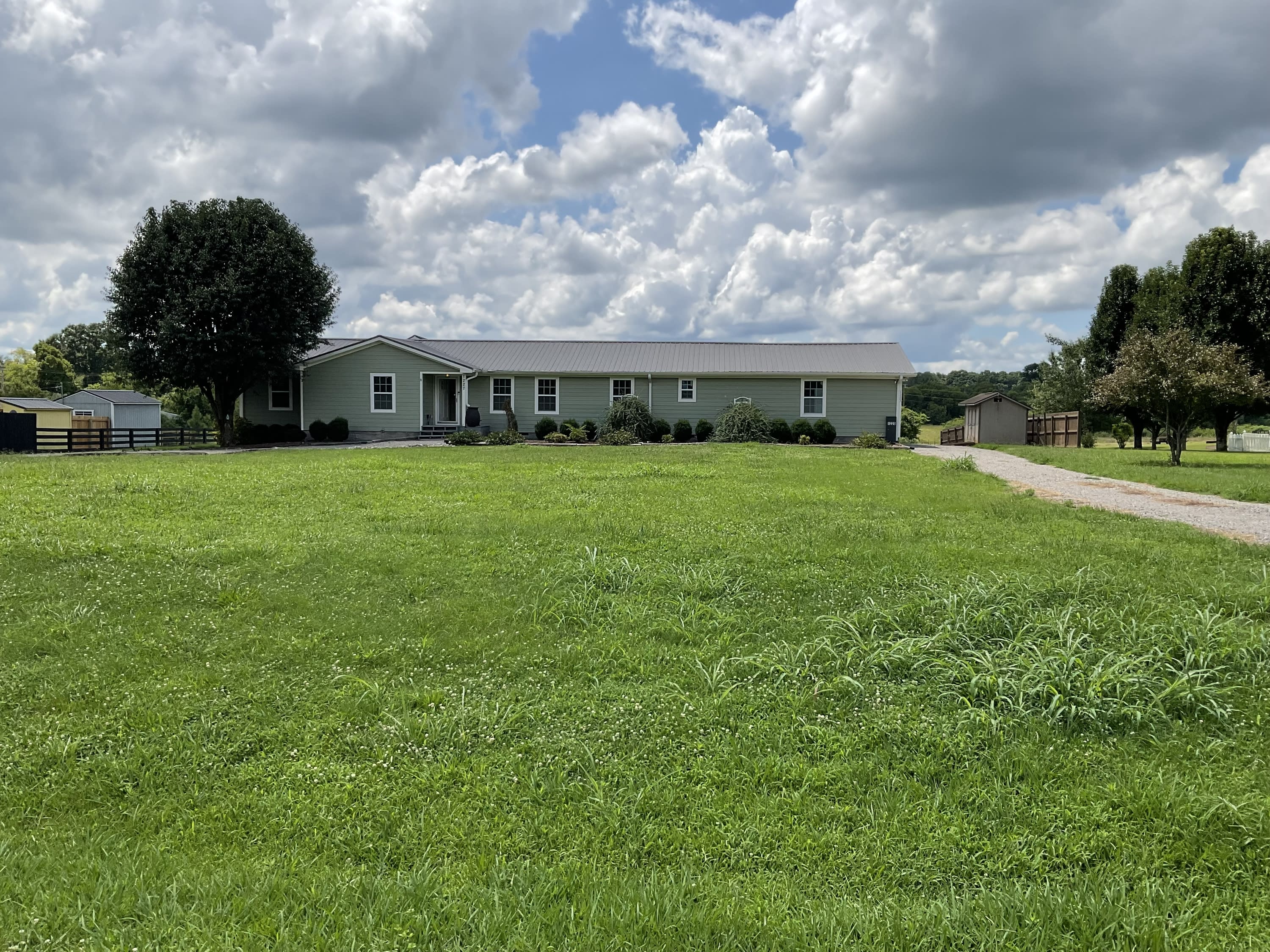 1227 Hazelwood Road – photo 1