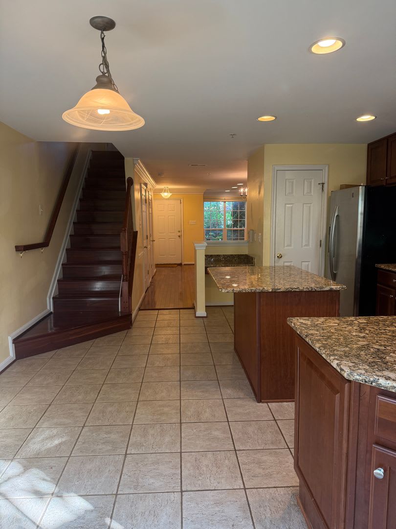 Updated Townhouse in Ballenger Creek – photo 4