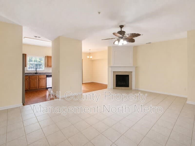 135 Primrose Drive – photo 2