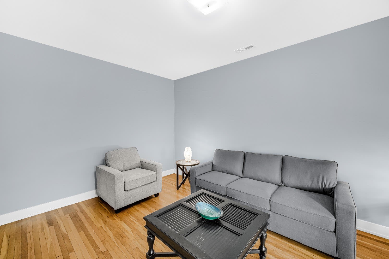 6022 S Eberhart Avenue – photo 3