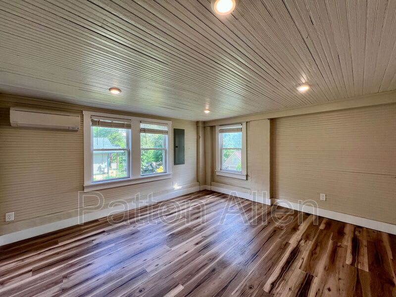 20 Rector St – photo 2