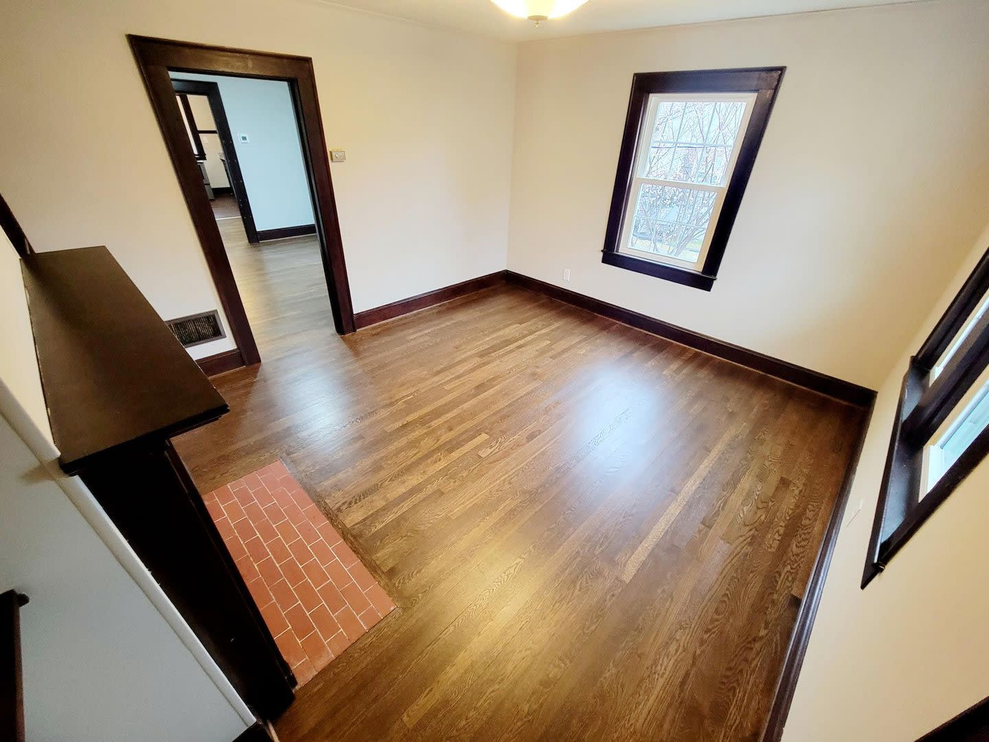 Great 2 Bed 1 Bath In Burlington – photo 3
