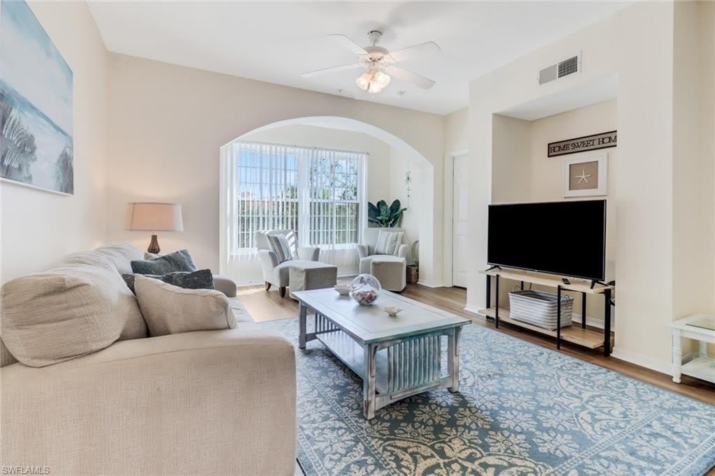 23600 Walden Center Dr – photo 1