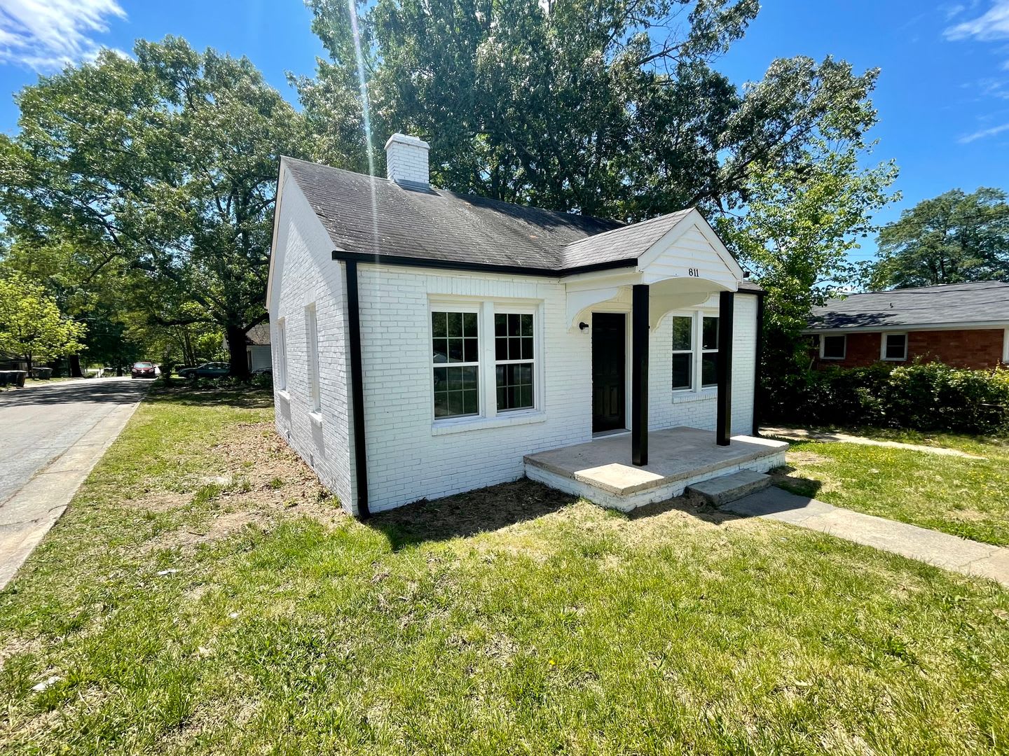 Freshly renovated 3 Bed 1 Bath Home Near UNCG! – photo 3