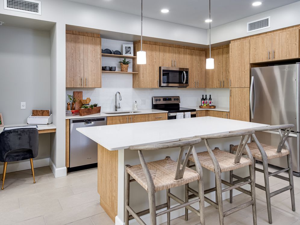 Avalon Doral – photo 4