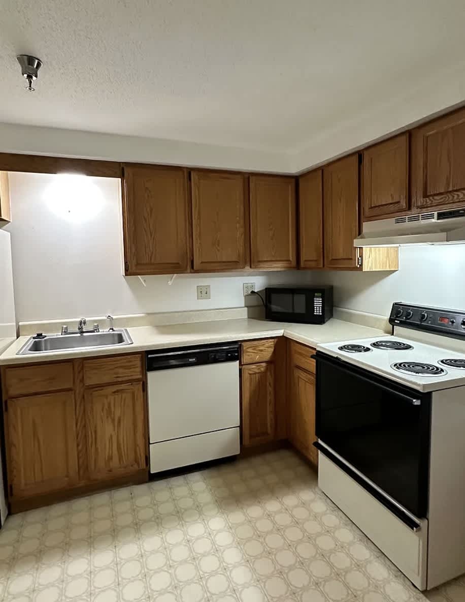 844 State St – photo 5