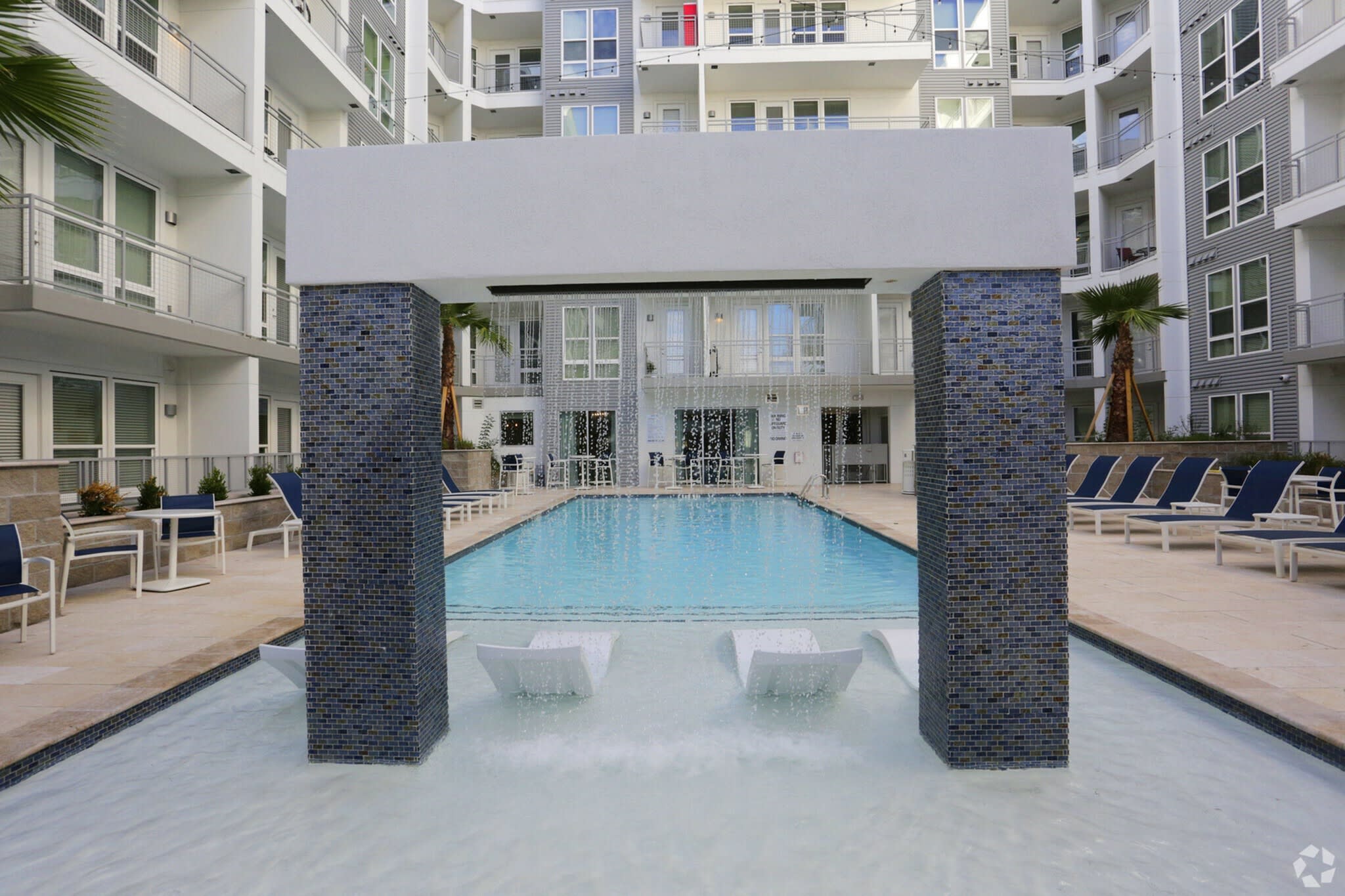 Azure – photo 2