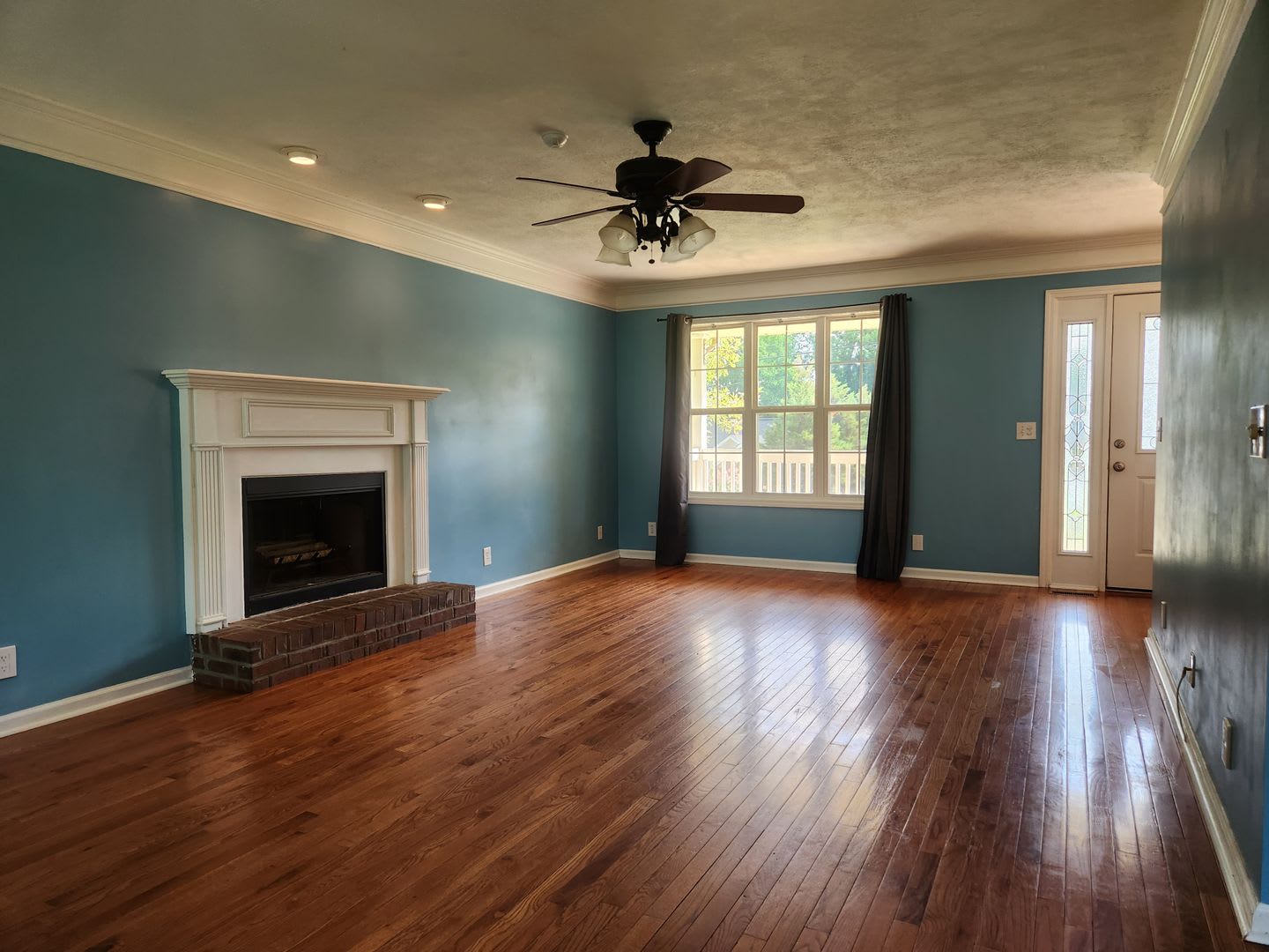 6 Month Lease Only – photo 3