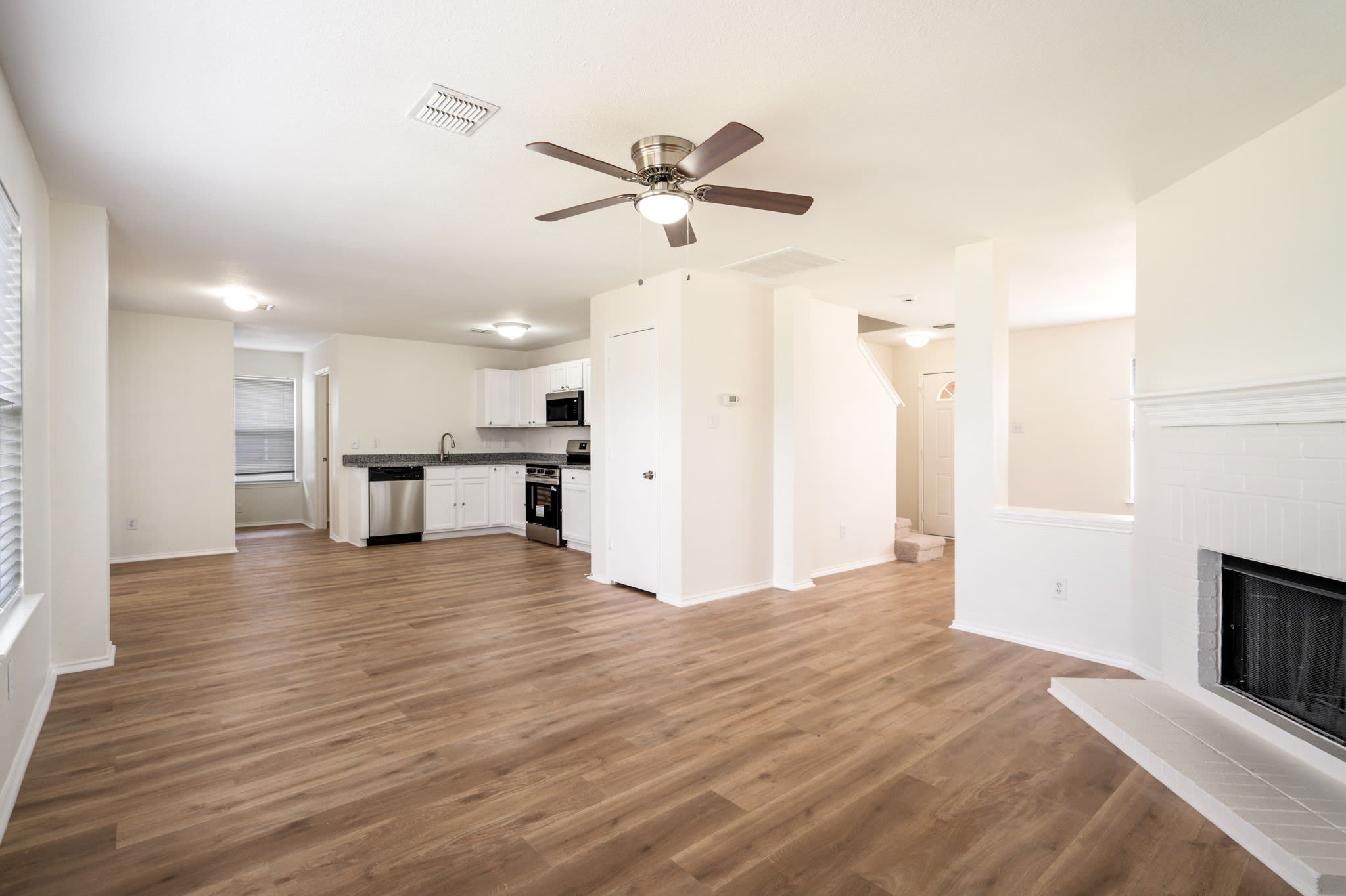 1626 White Oak Drive – photo 4